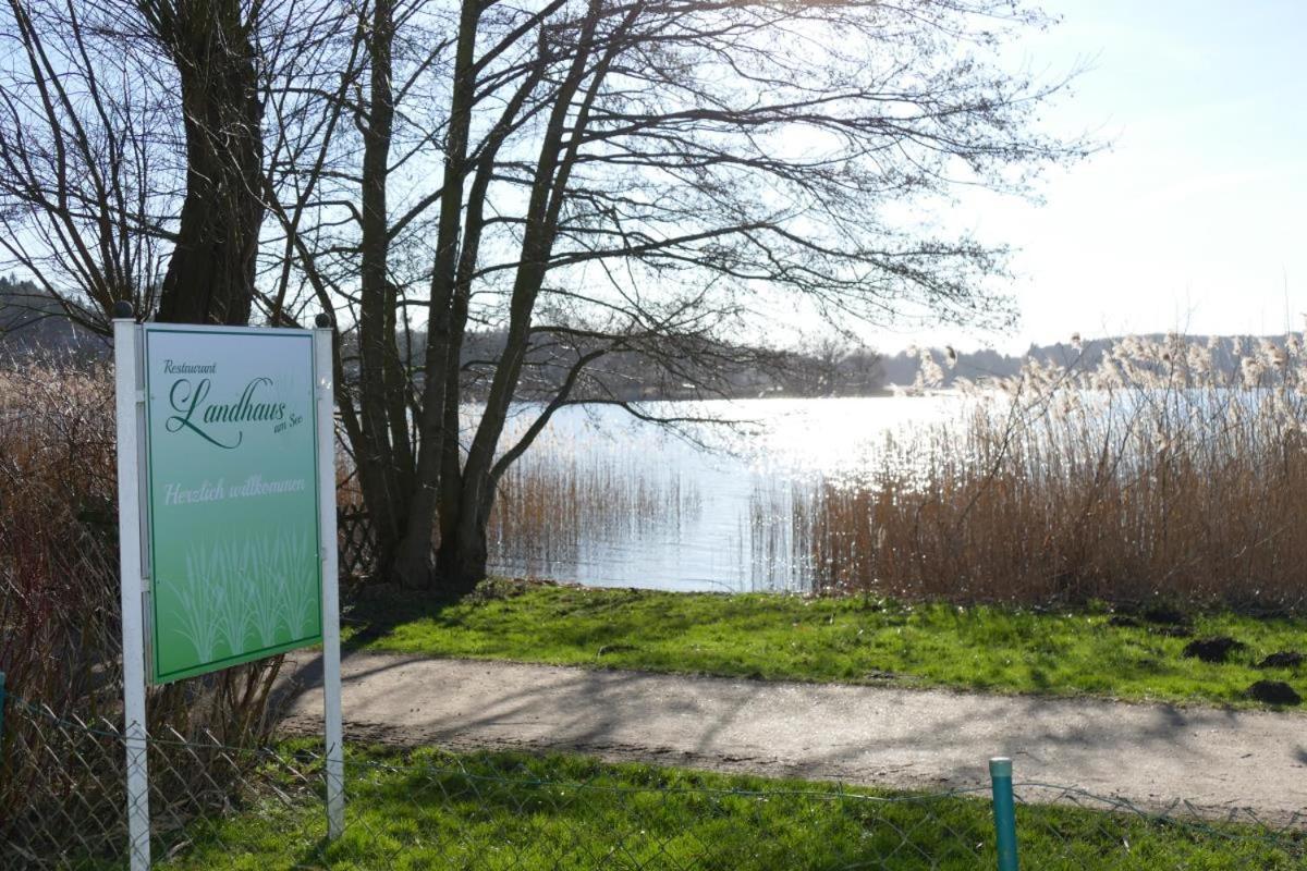 Landhaus Am See App. 2 Ponitz am See エクステリア 写真